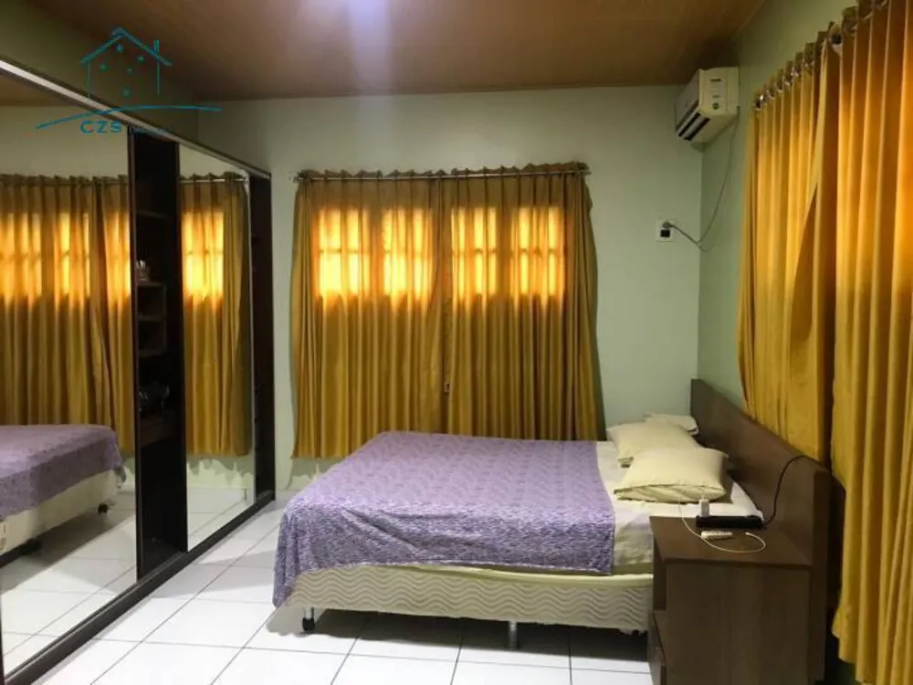 Casa, 3 quartos, 211 m² - Foto 1