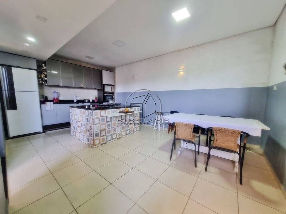 Sobrado, 3 quartos, 195 m² - Foto 2