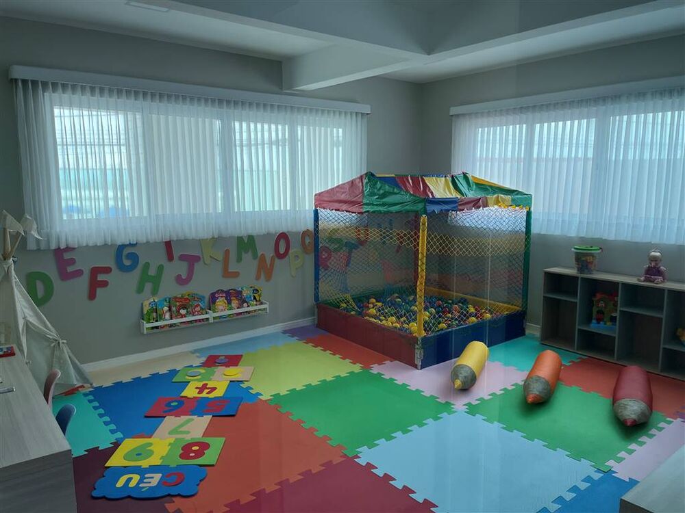 Apartamento à venda com 2 quartos, 75m² - Foto 1