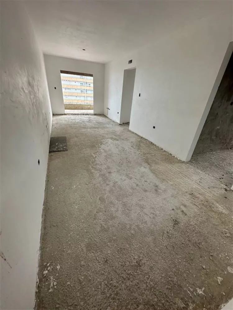 Apartamento à venda com 1 quarto, 50m² - Foto 2