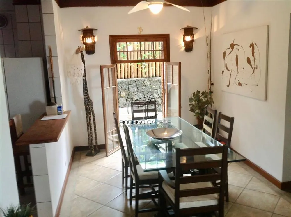 Casa, 3 quartos, 244 m² - Foto 3