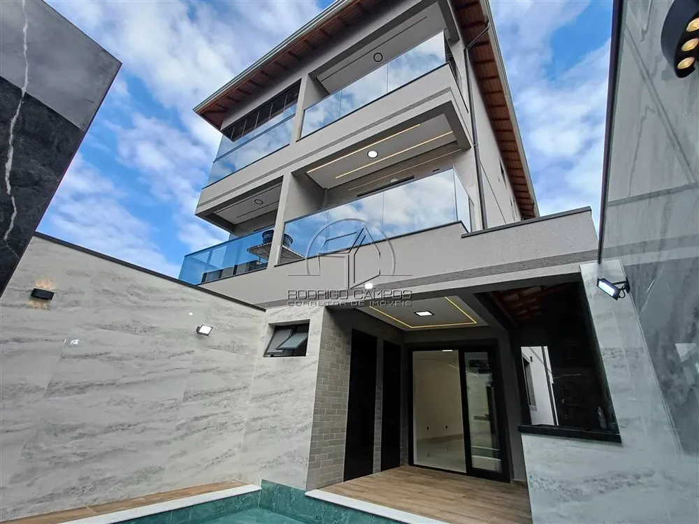 Casa, 4 quartos, 204 m² - Foto 1