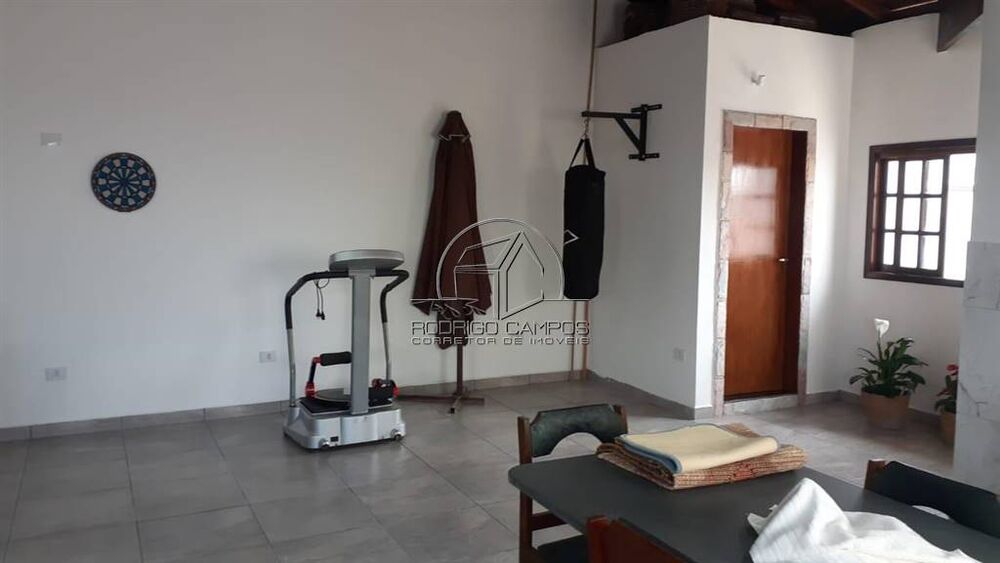 Casa, 5 quartos, 264 m² - Foto 3