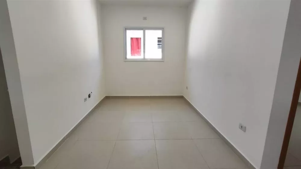 Casa à venda com 2 quartos, 49m² - Foto 4