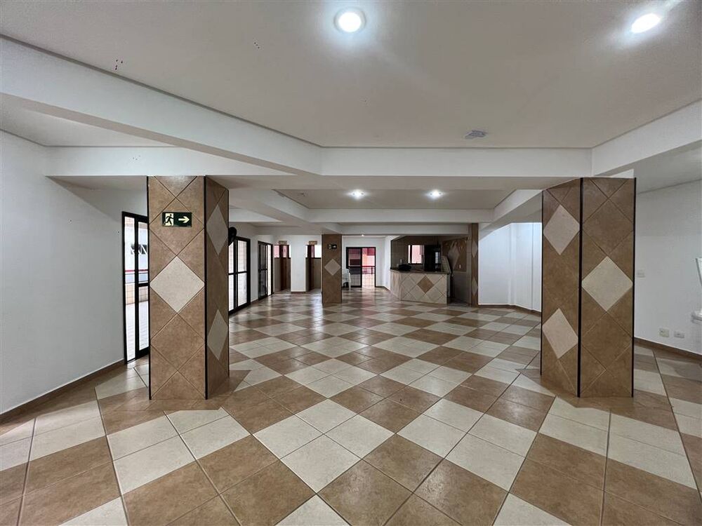 Apartamento à venda com 3 quartos, 131m² - Foto 3