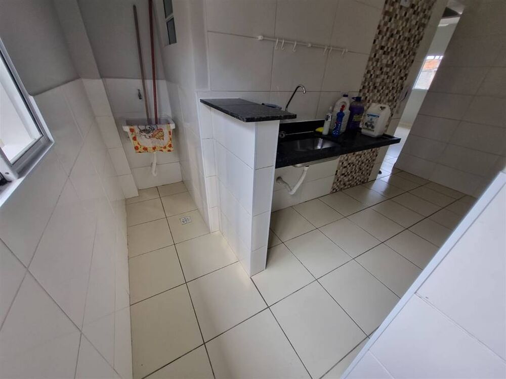 Casa à venda com 2 quartos, 54m² - Foto 7