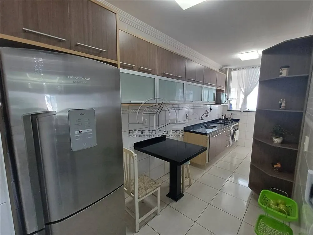 Apartamento, 3 quartos, 130 m² - Foto 1