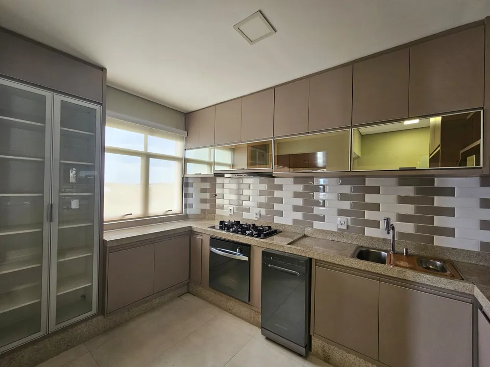 Apartamento, 3 quartos, 187 m² - Foto 1