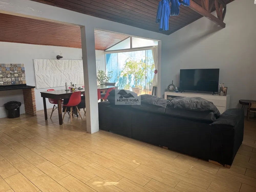 Casa, 4 quartos, 170 m² - Foto 1