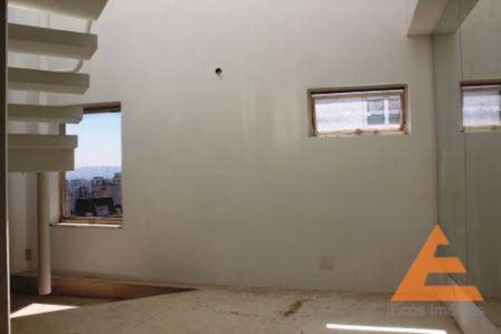 Apartamento, 3 quartos, 642 m² - Foto 2
