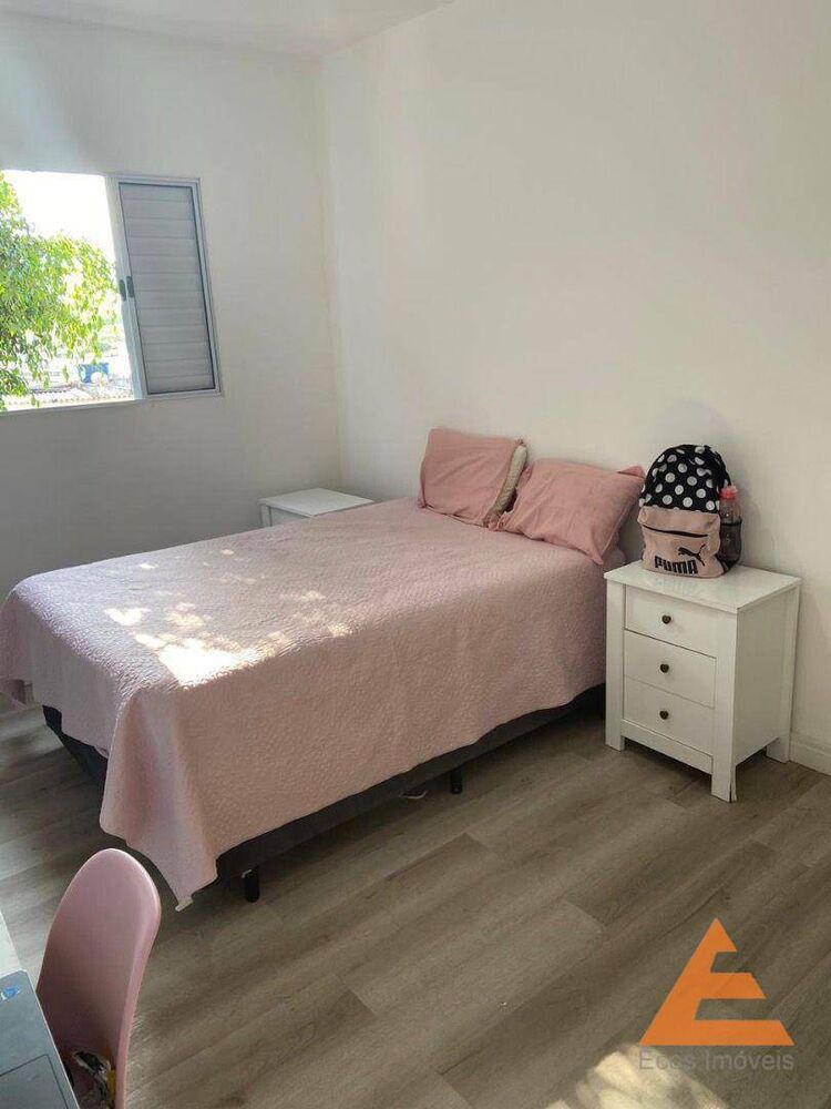 Casa, 3 quartos, 200 m² - Foto 1