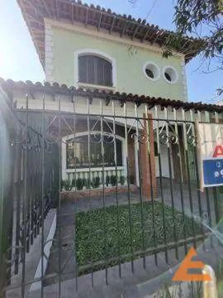 Sobrado, 3 quartos, 220 m² - Foto 2