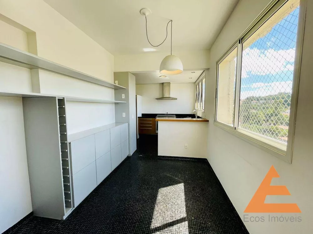 Apartamento, 3 quartos, 215 m² - Foto 1