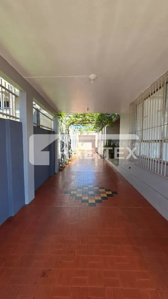 Casa, 3 quartos, 231 m² - Foto 1