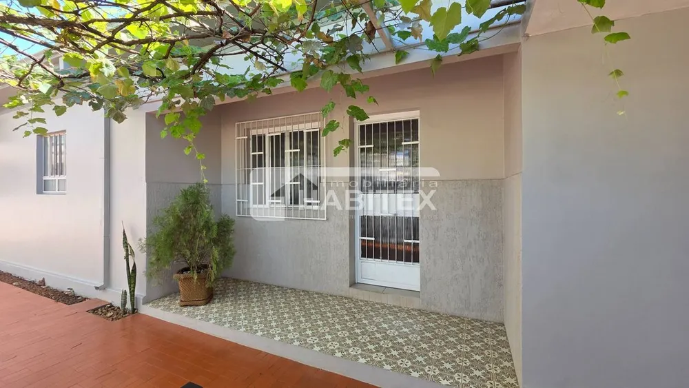 Casa, 3 quartos, 231 m² - Foto 2