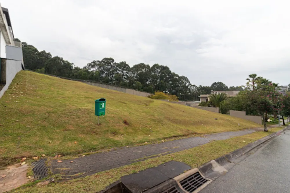 Loteamento e Condomínio, 1000 m² - Foto 1