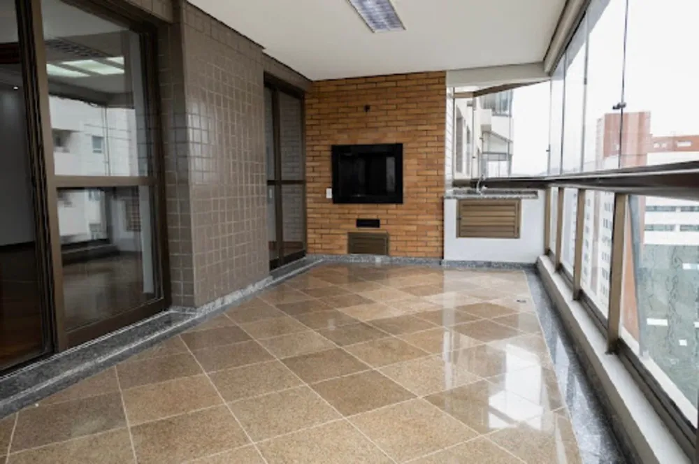 Apartamento, 3 quartos, 288 m² - Foto 1