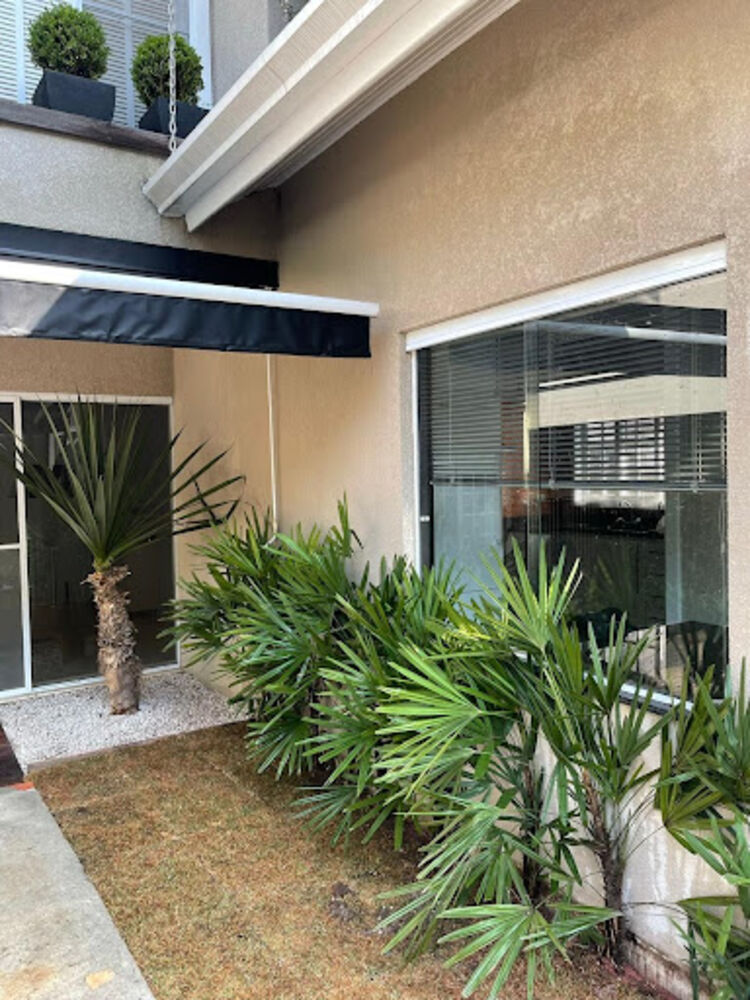 Casa de Condomínio para alugar com 4 quartos, 350m² - Foto 12