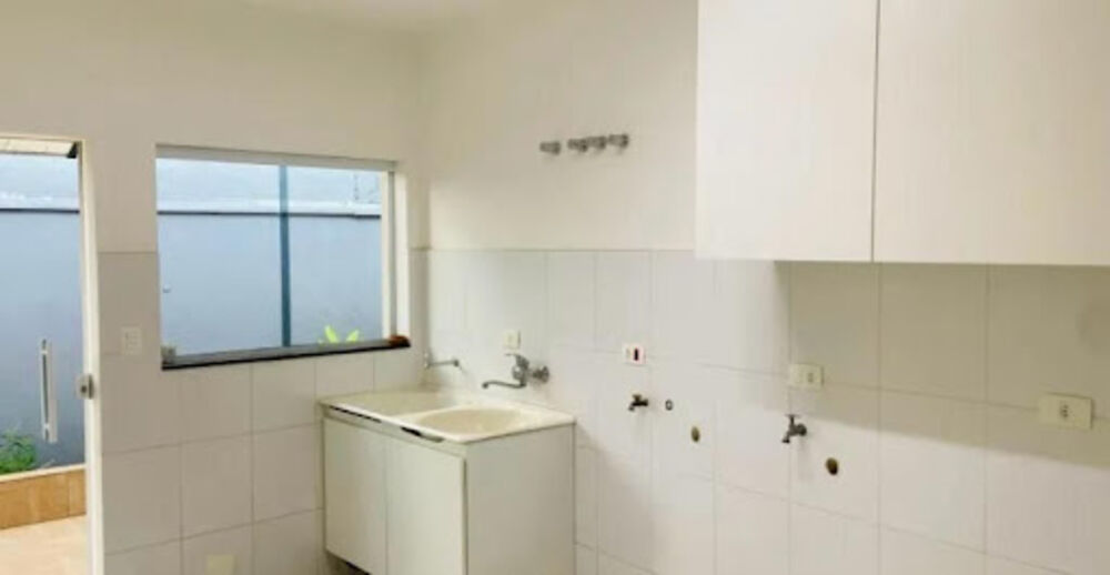 Casa de Condomínio para alugar com 5 quartos, 320m² - Foto 15
