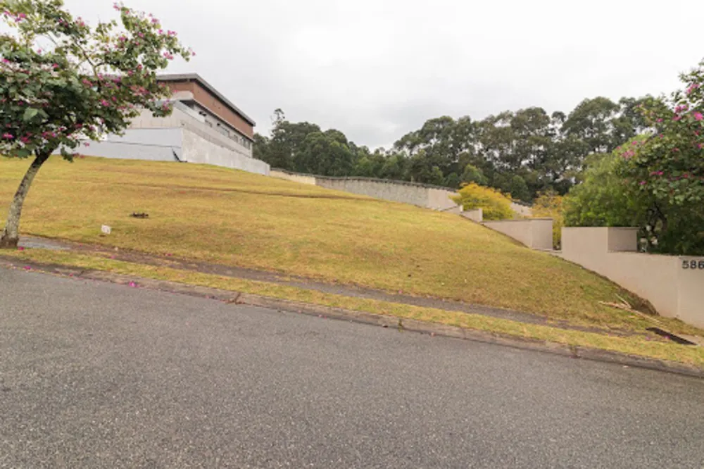 Loteamento e Condomínio, 810 m² - Foto 1