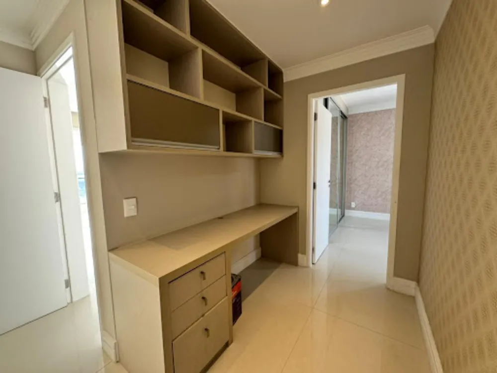 Apartamento, 3 quartos, 196 m² - Foto 3