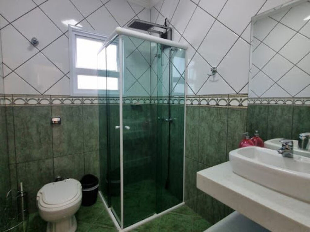 Casa de Condomínio para alugar com 5 quartos, 600m² - Foto 11