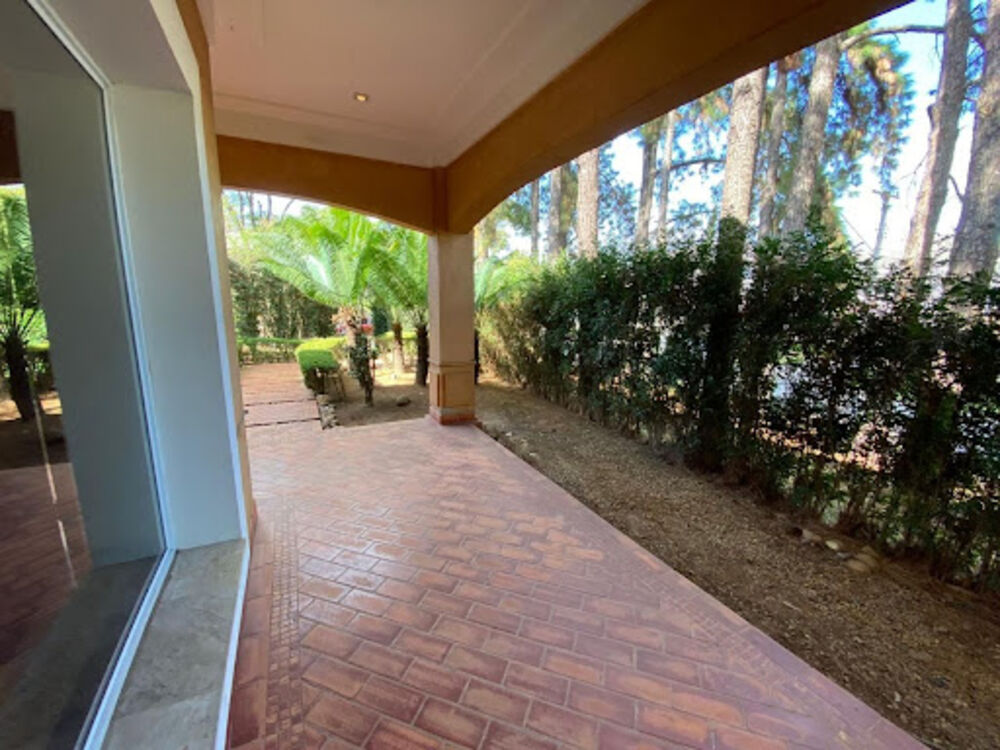 Casa de Condomínio para alugar com 3 quartos, 640m² - Foto 14