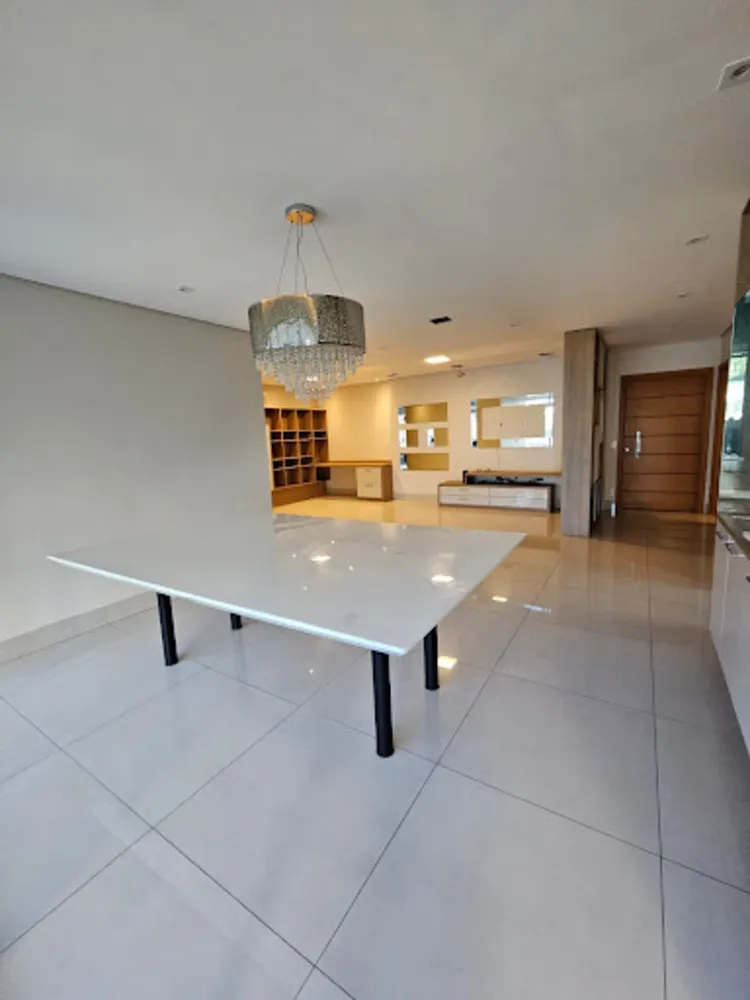 Apartamento, 4 quartos, 224 m² - Foto 1