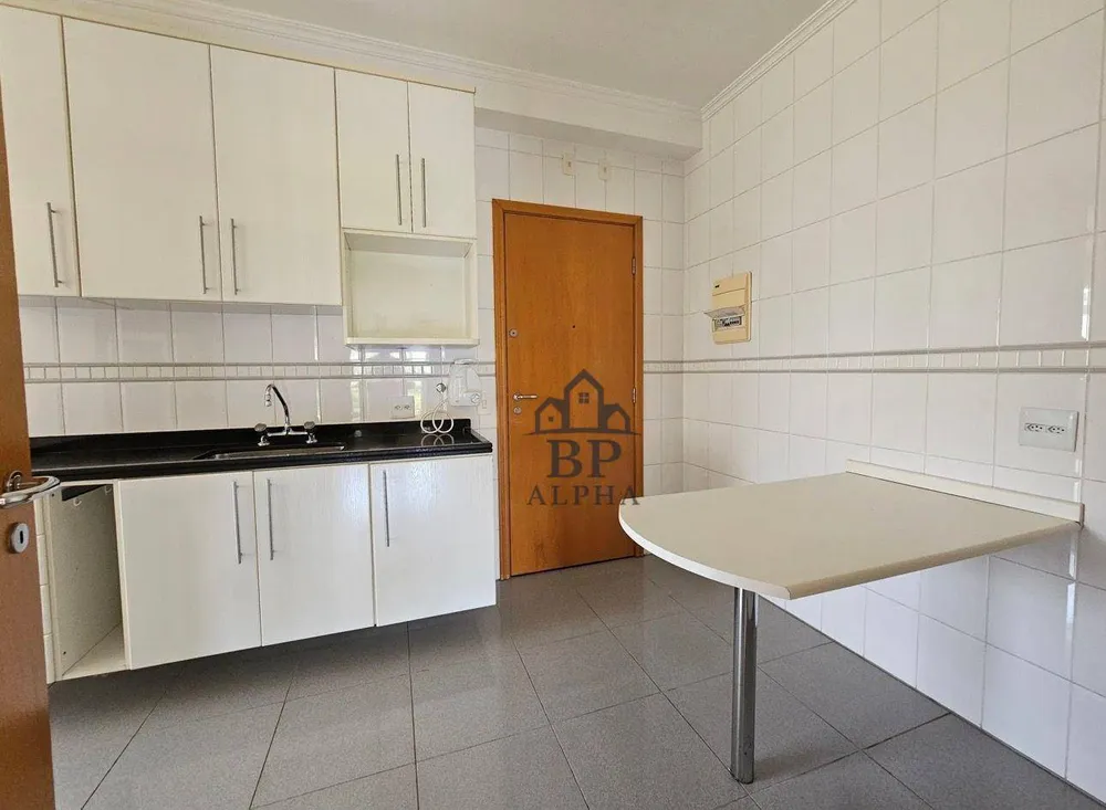 Apartamento, 3 quartos, 140 m² - Foto 2