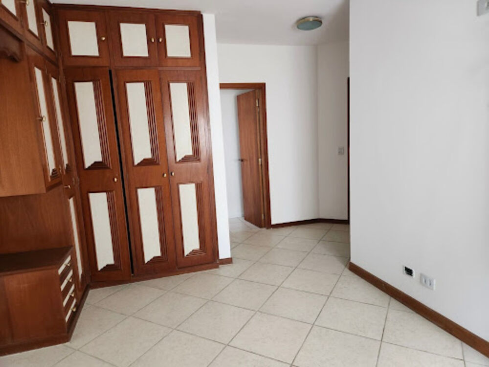 Casa de Condomínio à venda e aluguel com 4 quartos, 550m² - Foto 10