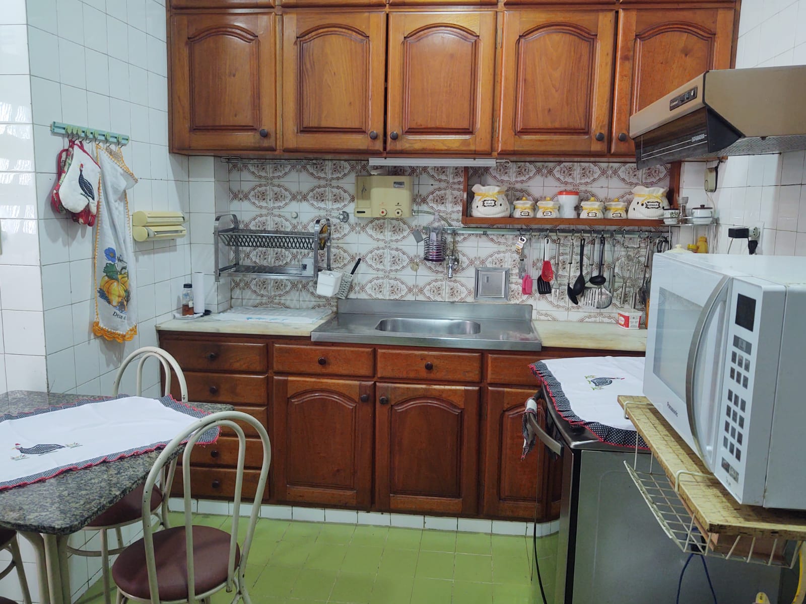 Apartamento à venda e aluguel com 3 quartos, 187m² - Foto 2