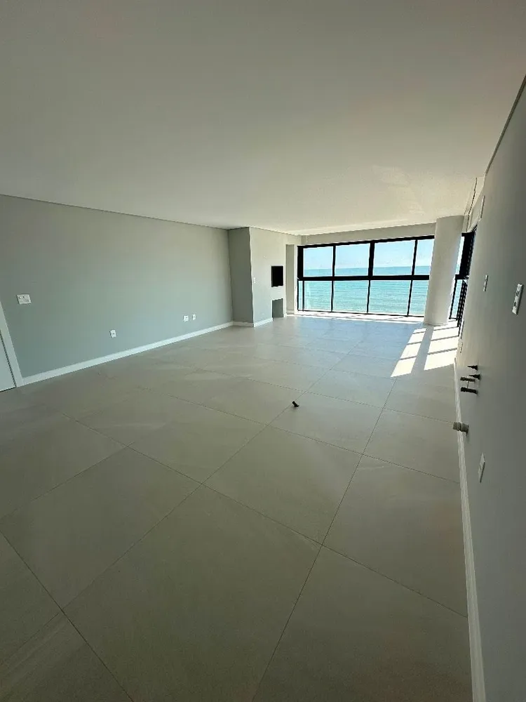 Apartamento, 3 quartos, 140 m² - Foto 1