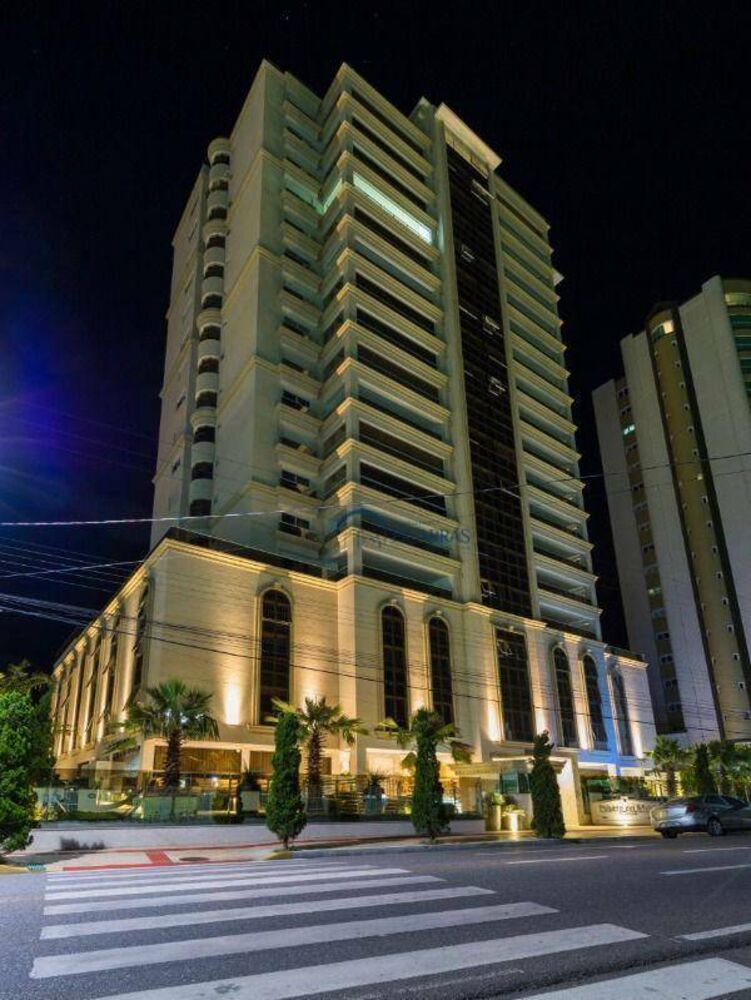 Apartamento, 5 quartos, 683 m² - Foto 1
