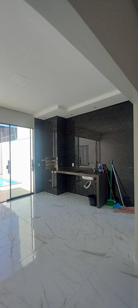 Casa à venda com 3 quartos - Foto 1