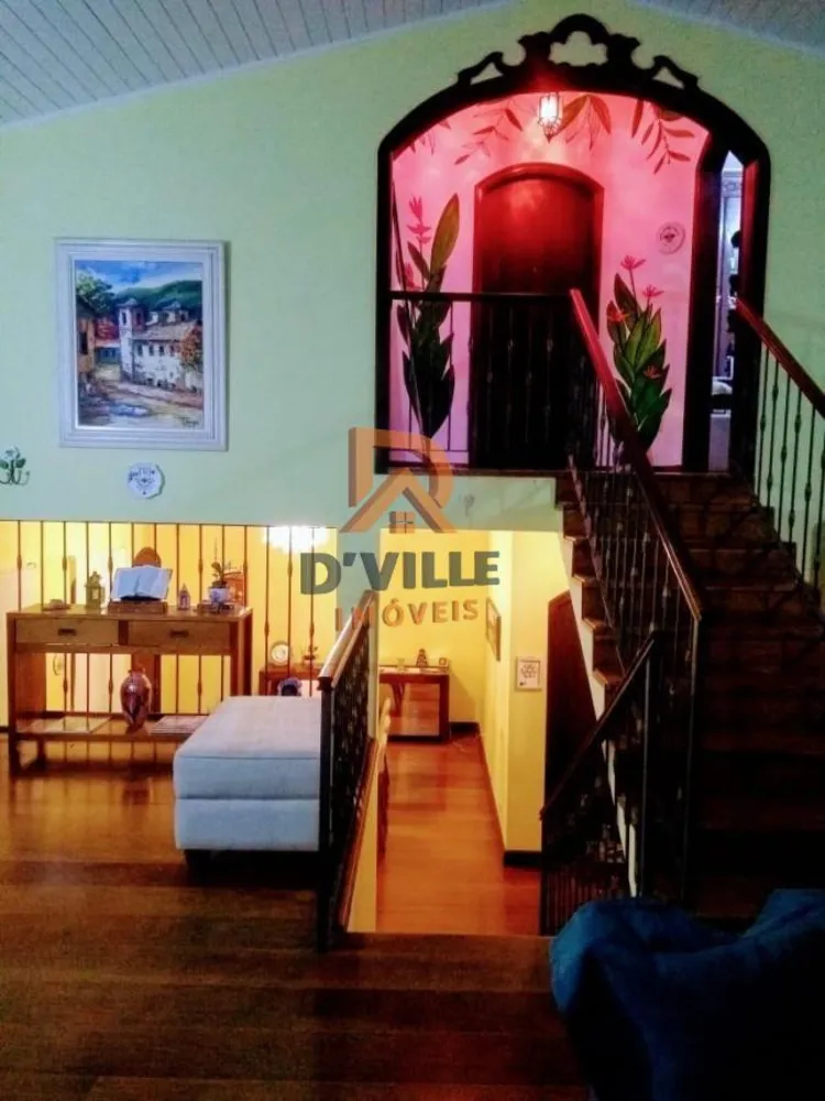 Casa, 3 quartos, 290 m² - Foto 1