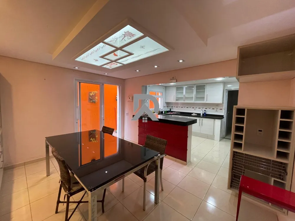 Casa, 4 quartos, 228 m² - Foto 8