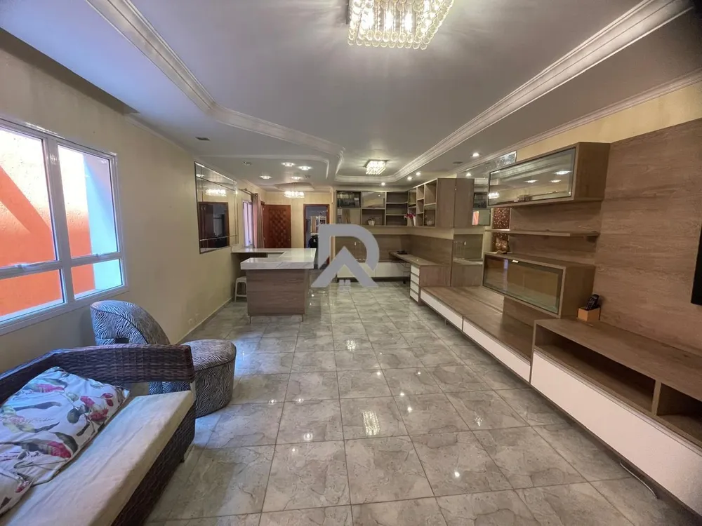 Casa, 4 quartos, 228 m² - Foto 3