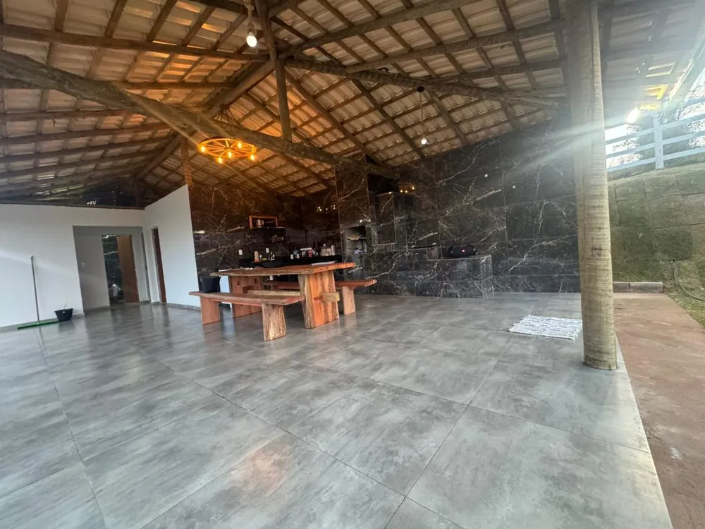 Sítio, 3 quartos, 10 m² - Foto 1