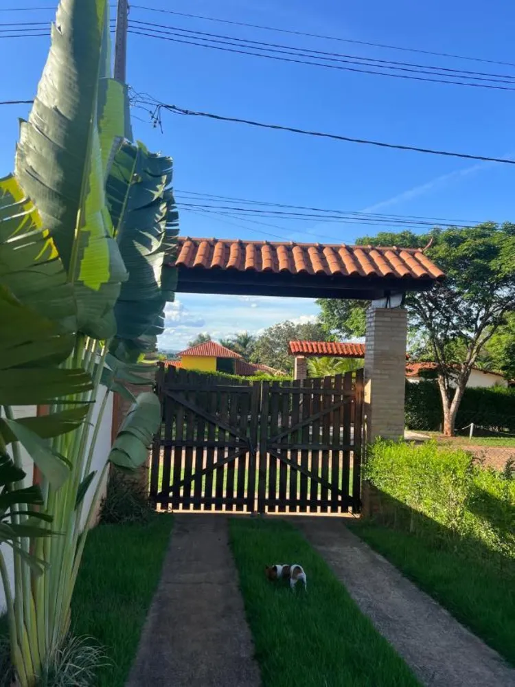Sítio, 3 quartos, 10 m² - Foto 1