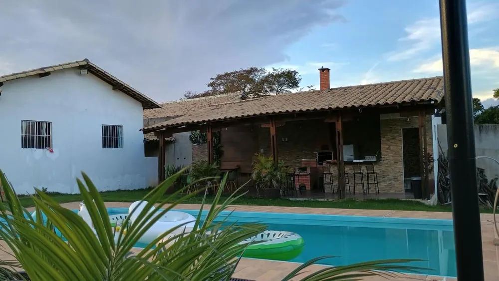Sítio, 3 quartos, 10 m² - Foto 1