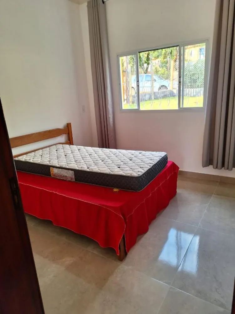 Sítio, 3 quartos, 18 m² - Foto 1