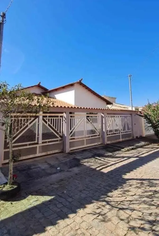 Casa, 4 quartos, 180 m² - Foto 1