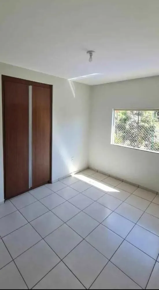 Casa, 4 quartos, 180 m² - Foto 2