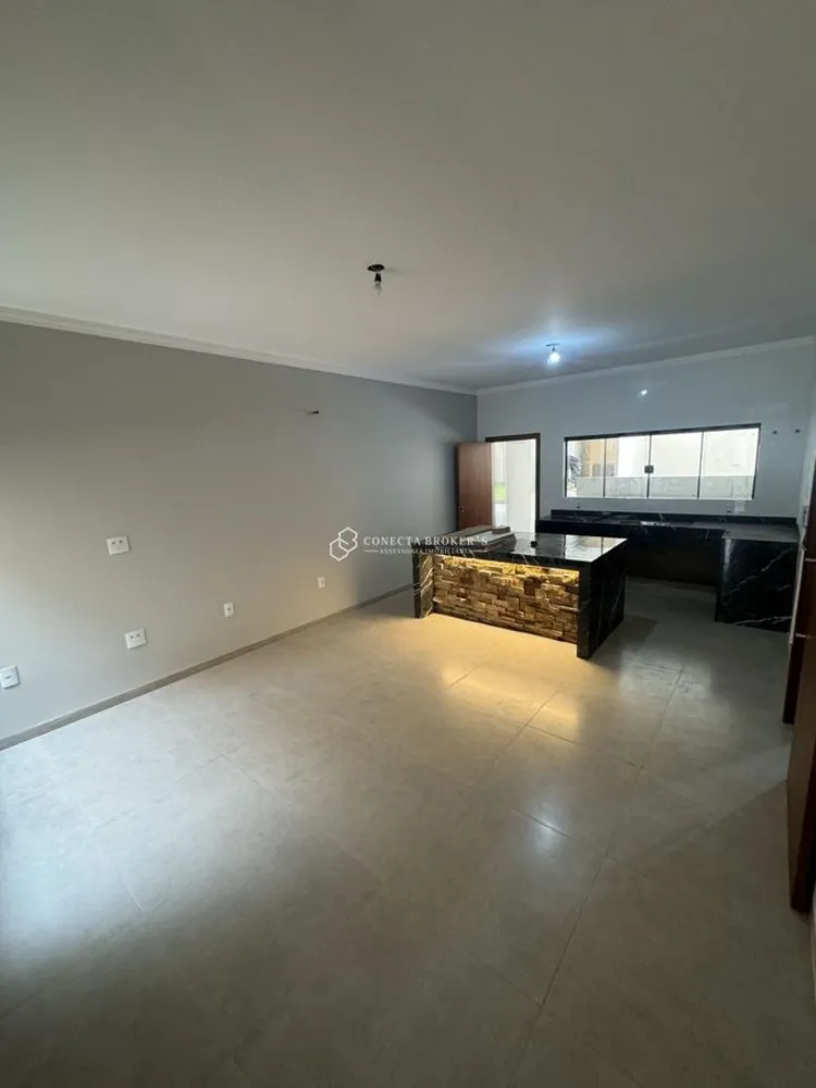 Casa, 3 quartos, 200 m² - Foto 1