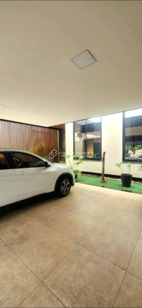 Casa, 3 quartos, 242 m² - Foto 1
