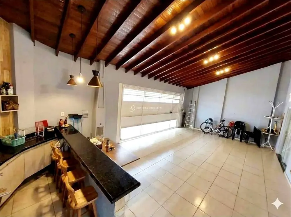 Casa, 4 quartos, 172 m² - Foto 1