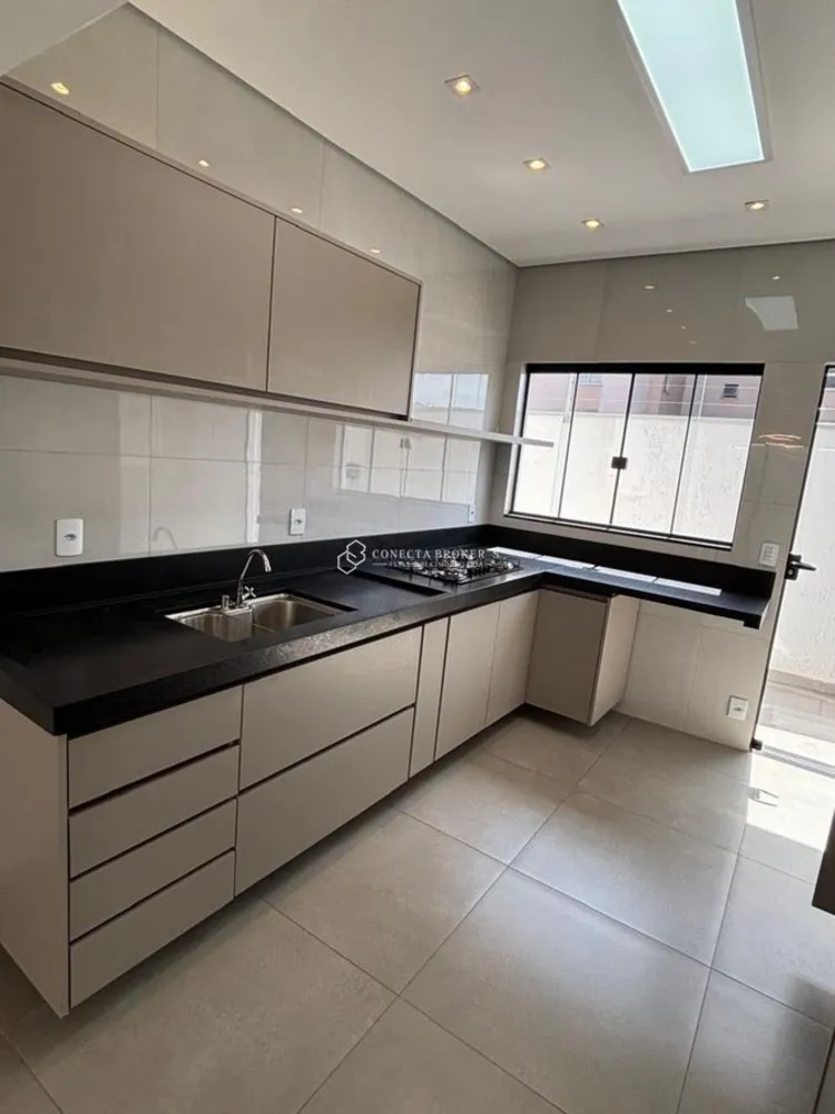Casa, 3 quartos, 164 m² - Foto 2