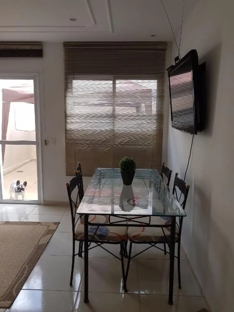 Casa, 2 quartos, 70 m² - Foto 1