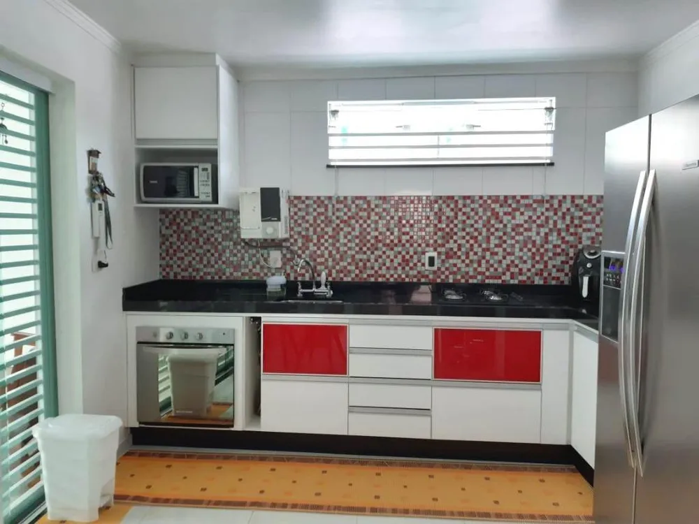 Sobrado, 3 quartos, 187 m² - Foto 2
