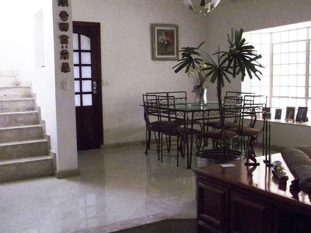 Sobrado, 4 quartos, 280 m² - Foto 1
